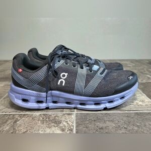 ON RUNNING ON CLOUDGO RUNNING SNEAKERS.